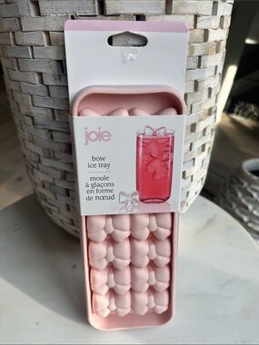 Joie Pink Bow Ice Mold Tray